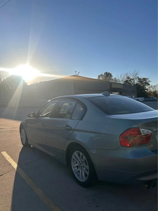2007 BMW E90 3 Series Sedan - Image 4 of 8