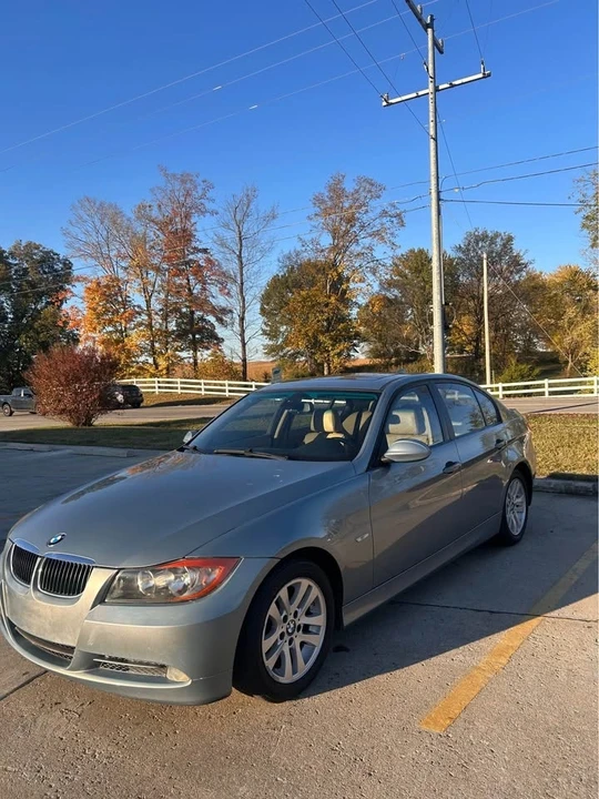 2007 BMW E90 3 Series Sedan - Image 3 of 8