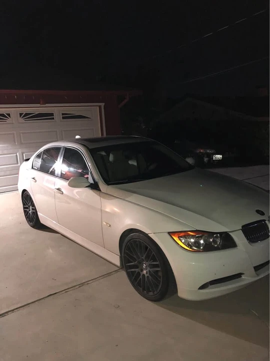 2007 BMW E90 3 Series Sedan - Image 5 of 11