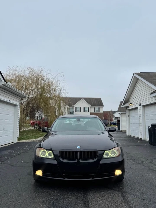 2007 BMW E90 3 Series Sedan - Image 2 of 11