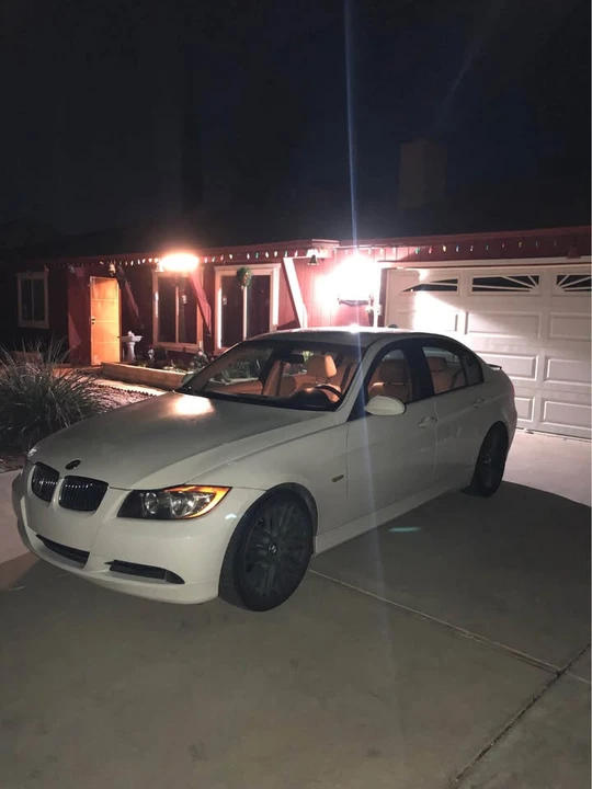 2007 BMW E90 3 Series Sedan - Image 4 of 11
