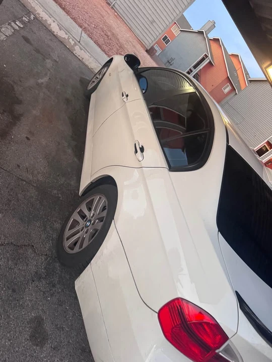 2007 BMW E90 3 Series Sedan - Image 2 of 5