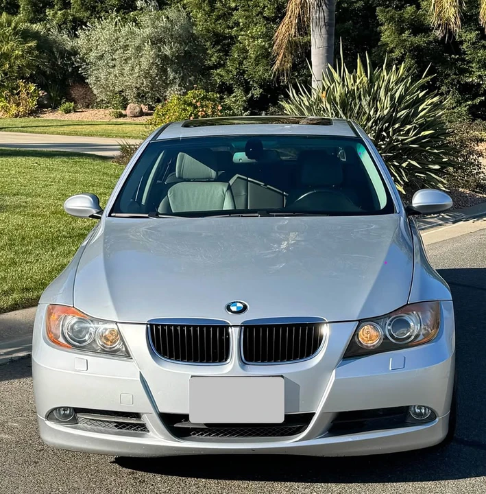 2007 BMW E90 3 Series Sedan - Image 3 of 10