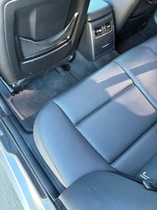 2007 BMW E90 3 Series Sedan - Image 4 of 5