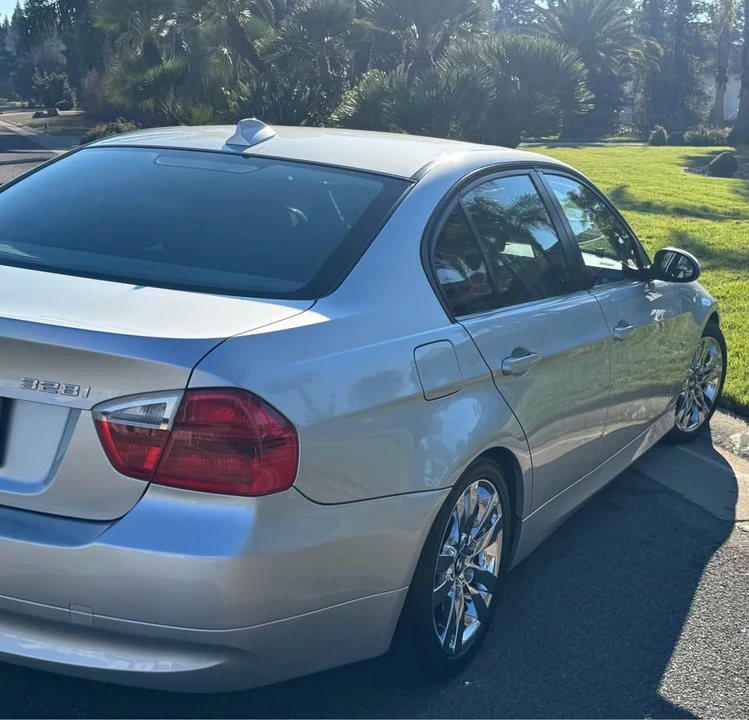 2007 BMW E90 3 Series Sedan - Image 5 of 10