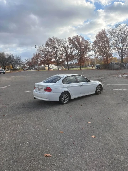 2007 BMW E90 3 Series Sedan - Image 2 of 15