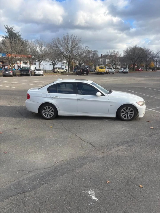 2007 BMW E90 3 Series Sedan - Image 6 of 15