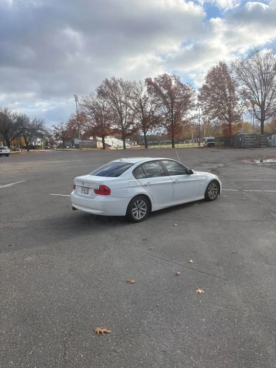 2007 BMW E90 3 Series Sedan - Image 5 of 15
