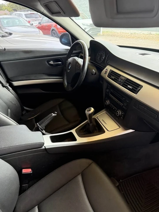 2007 BMW E90 3 Series Sedan - Image 6 of 8