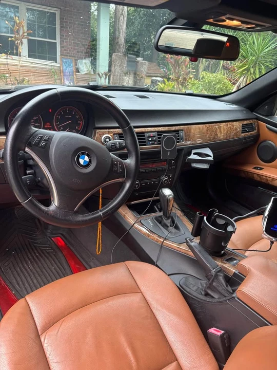 2007 BMW E93 335i Convertible - Image 10 of 16