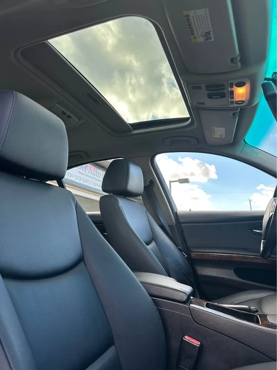 2007 BMW E90 335i Sedan - Image 12 of 17