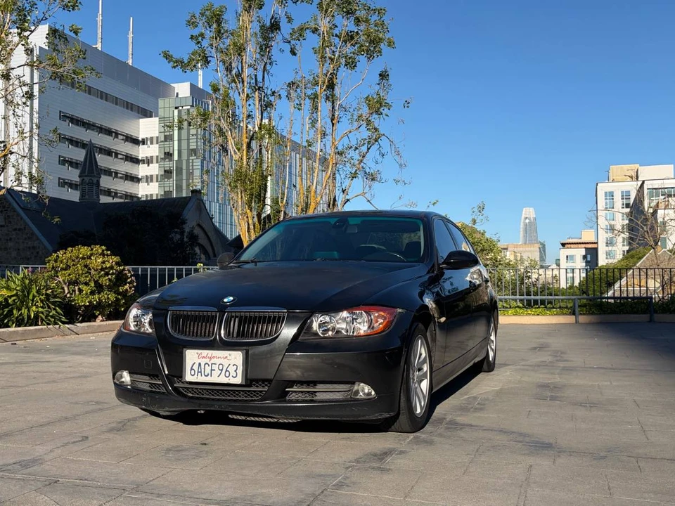 2007 BMW E90 3 Series Sedan - Image 2 of 15