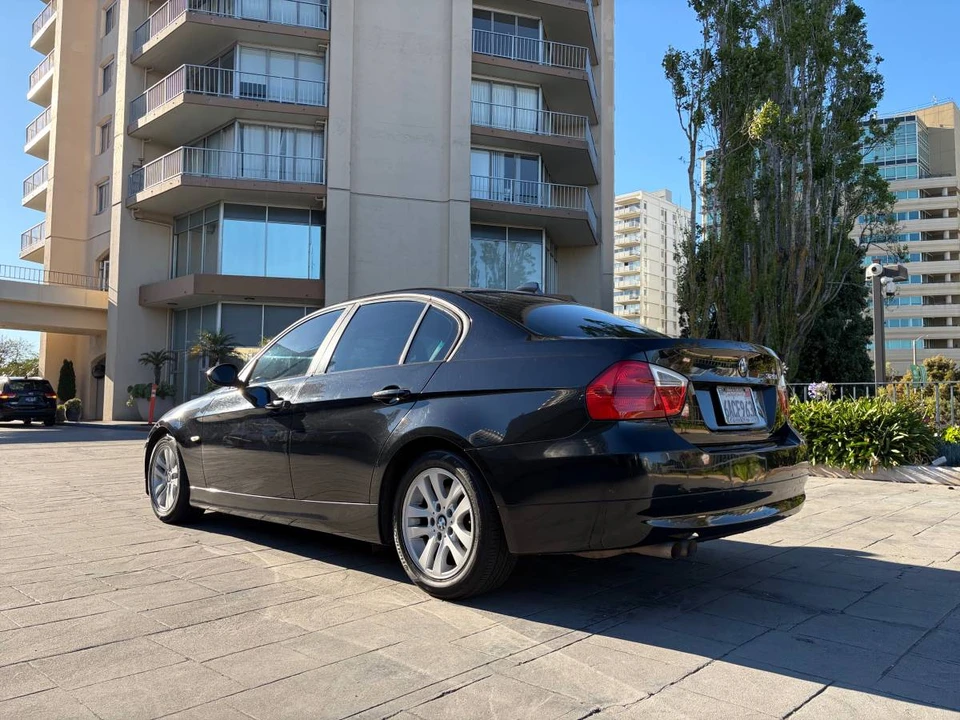 2007 BMW E90 3 Series Sedan - Image 4 of 15