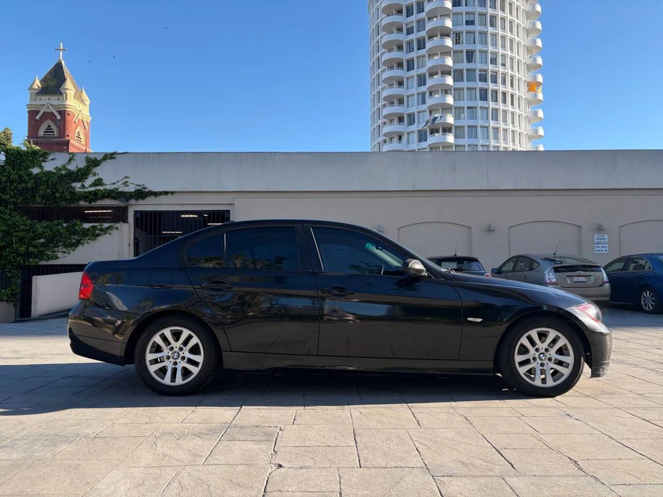 2007 BMW E90 3 Series Sedan - Image 7 of 15