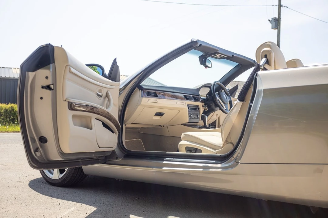 2007 BMW E93 3 Series Convertible - Image 28 of 30