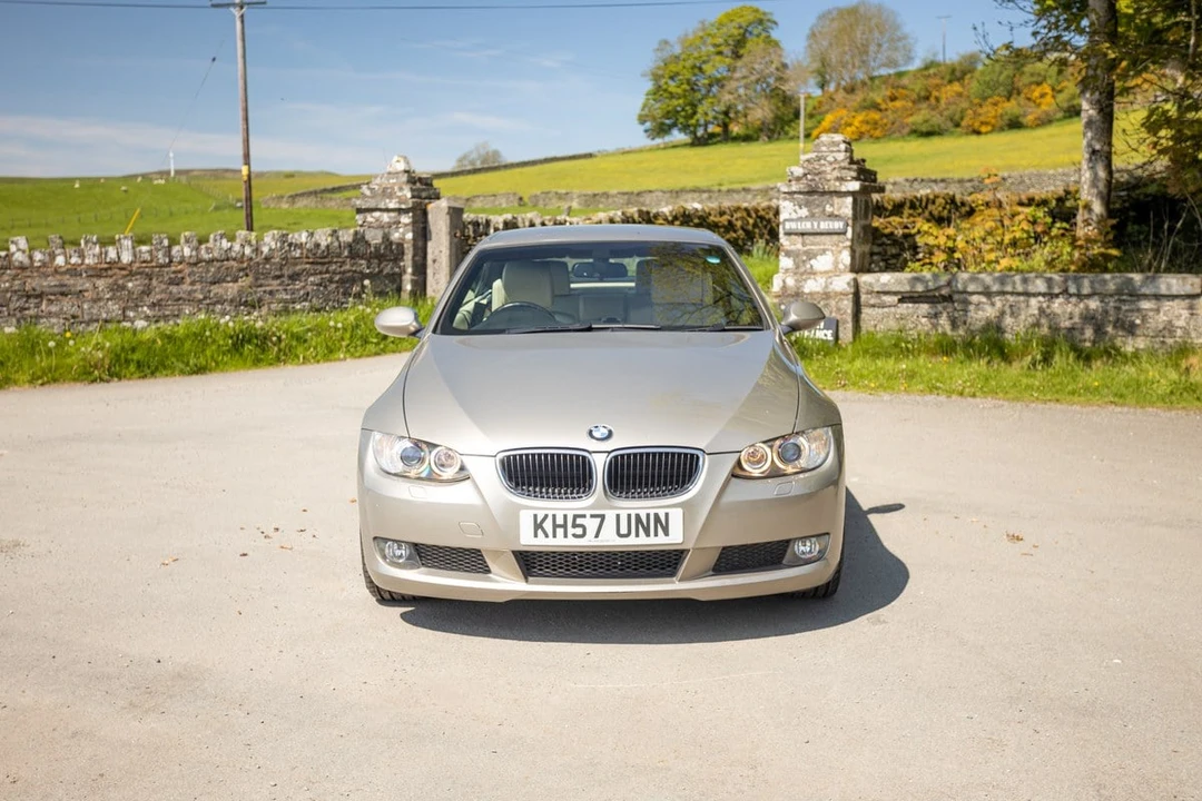 2007 BMW E93 3 Series Convertible - Image 17 of 30