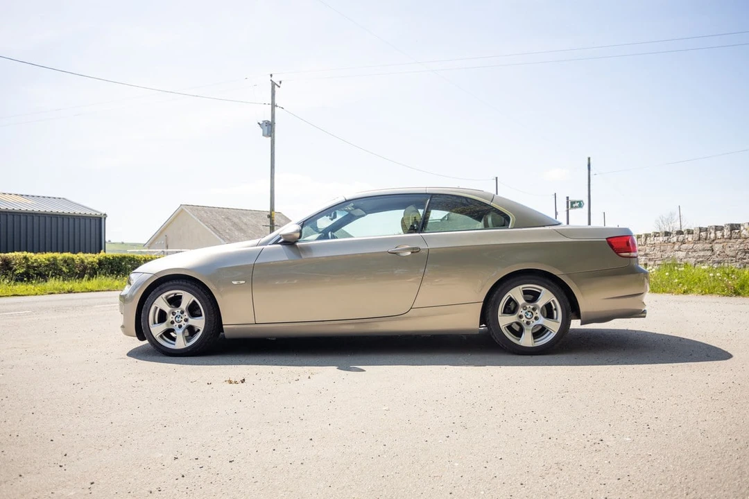 2007 BMW E93 3 Series Convertible - Image 15 of 30