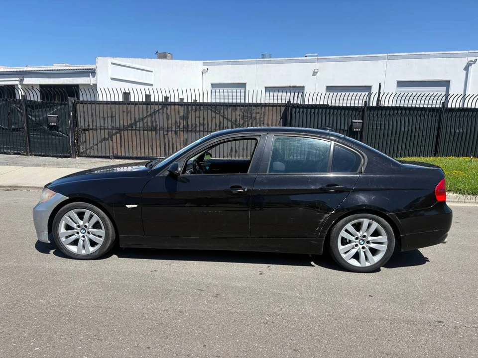 2007 BMW E90 3 Series Sedan - Image 2 of 8