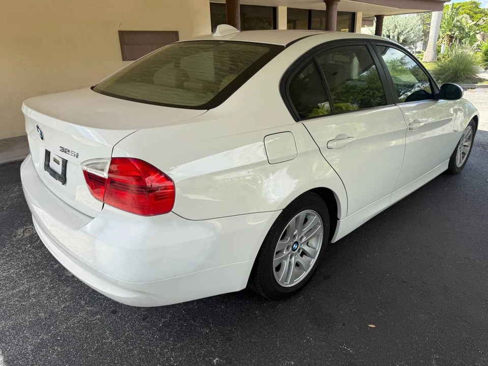2007 BMW E90 3 Series Sedan - Image 4 of 11