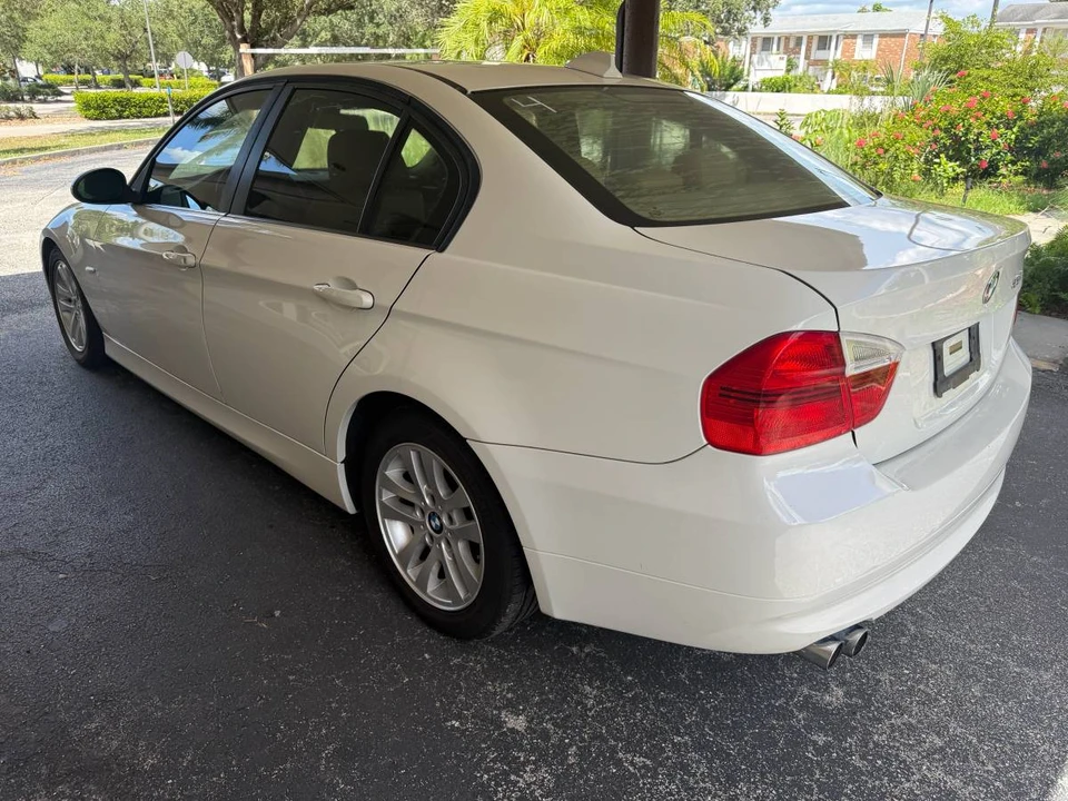 2007 BMW E90 3 Series Sedan - Image 3 of 11