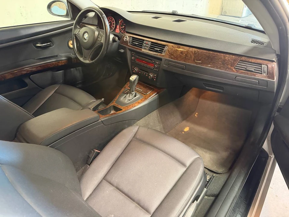 2007 BMW E90 3 Series Sedan - Image 8 of 12