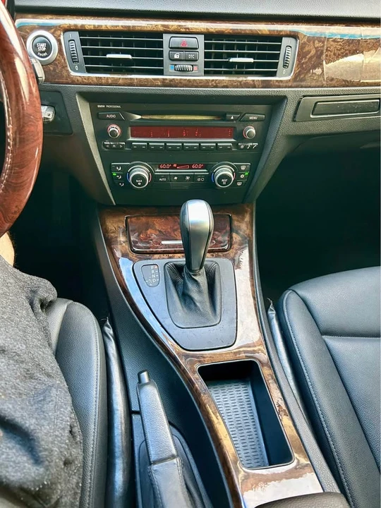 2007 BMW E90 3 Series Sedan - Image 8 of 10