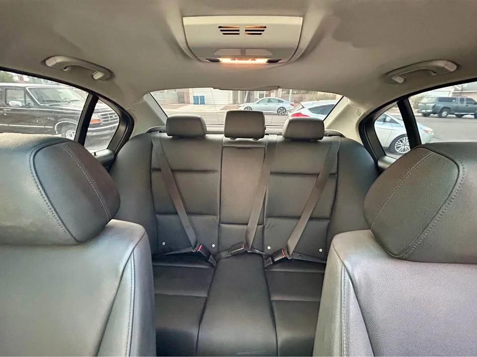 2007 BMW E90 3 Series Sedan - Image 9 of 10