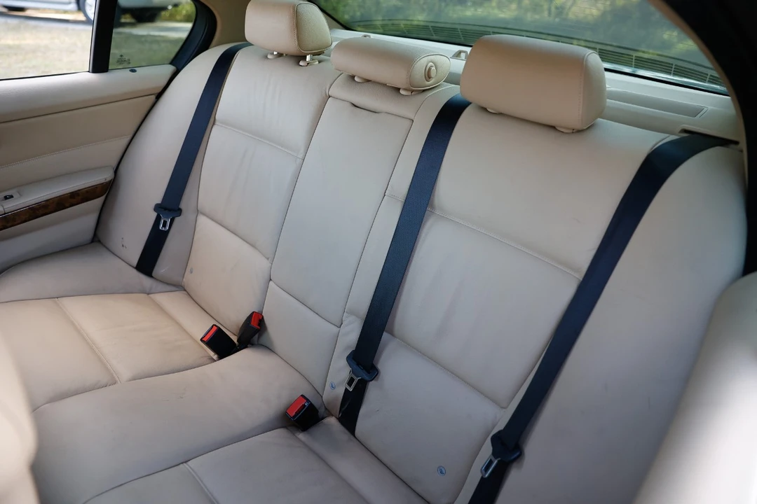 2007 BMW E90 3 Series Sedan - Image 8 of 12