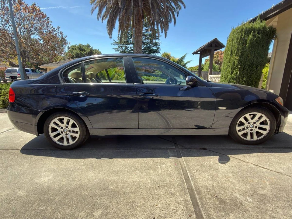 2007 BMW E90 3 Series Sedan - Image 2 of 10