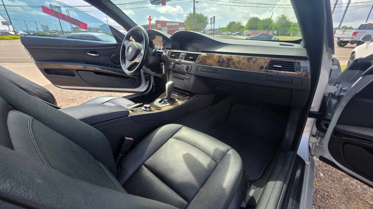 2007 BMW E93 3 Series Convertible - Image 14 of 17