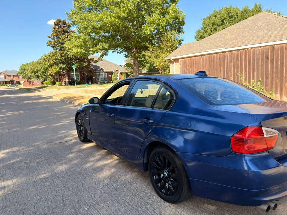 2007 BMW E90 3 Series Sedan - Image 4 of 5