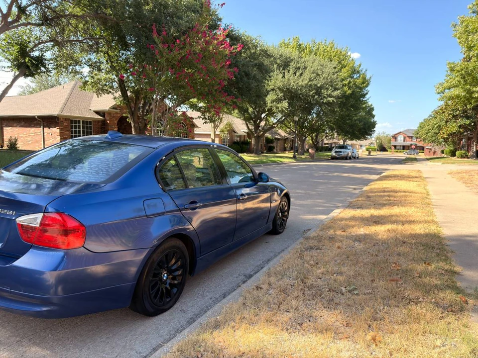 2007 BMW E90 3 Series Sedan - Image 3 of 5