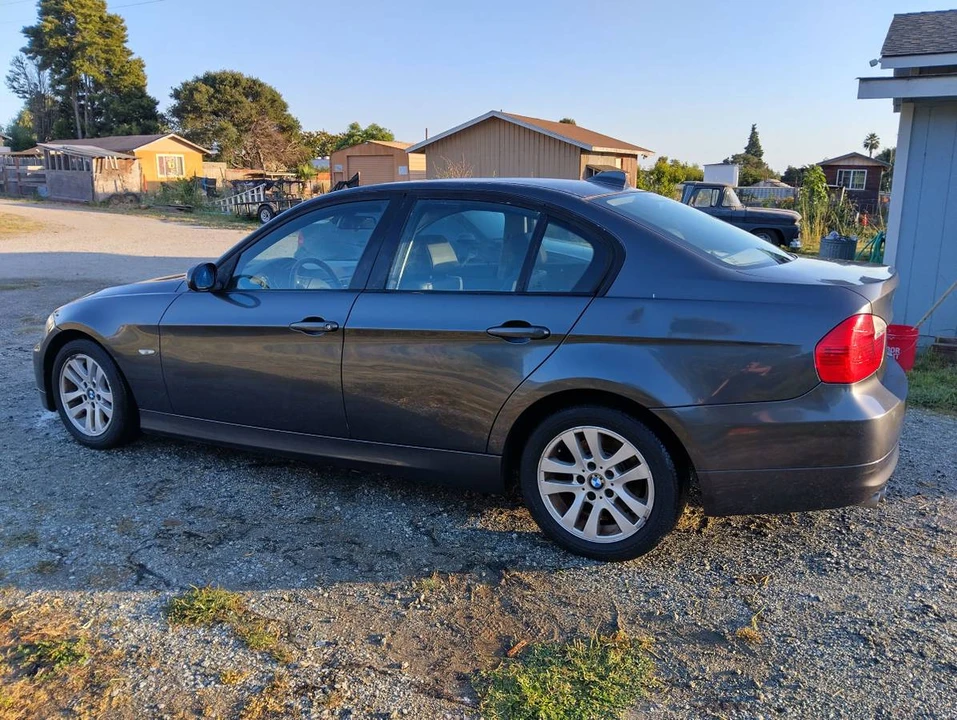 2007 BMW E90 3 Series Sedan - Image 2 of 5