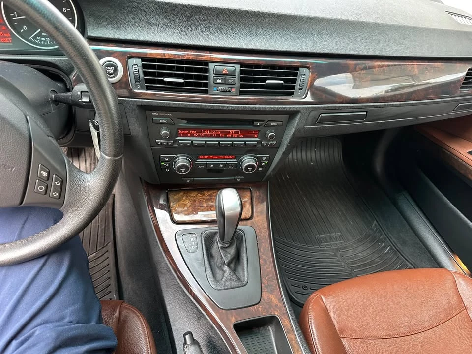 2007 BMW E90 3 Series Sedan - Image 12 of 20