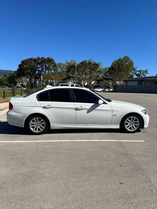 2007 BMW E90 3 Series Sedan - Image 4 of 17