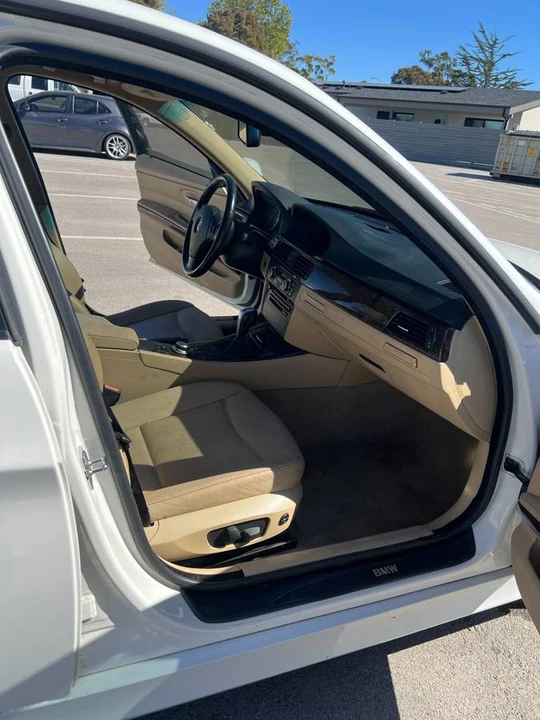 2007 BMW E90 3 Series Sedan - Image 10 of 17