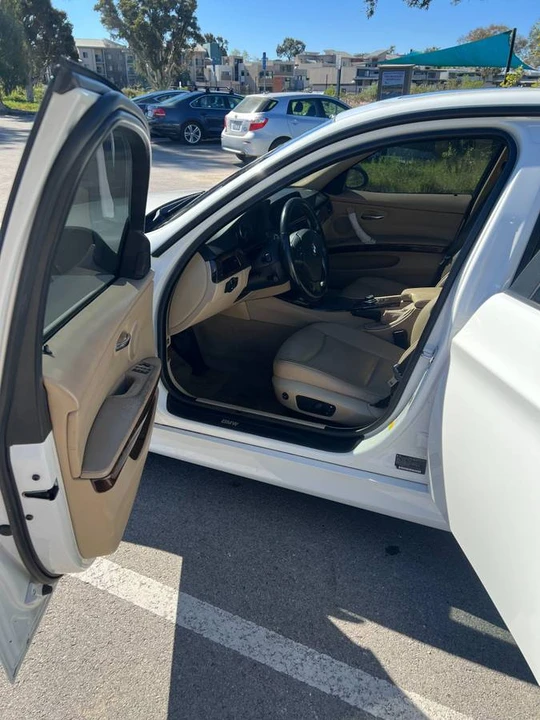 2007 BMW E90 3 Series Sedan - Image 5 of 17