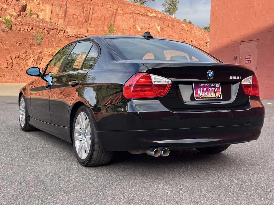 2007 BMW E90 3 Series Sedan - Image 25 of 31