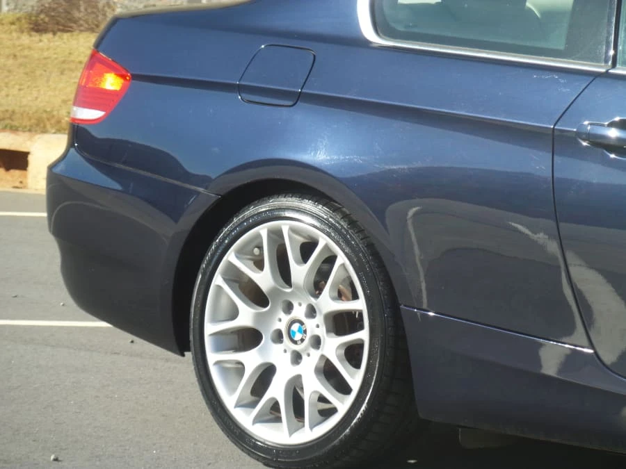 2007 BMW E90 3 Series Sedan - Image 10 of 31
