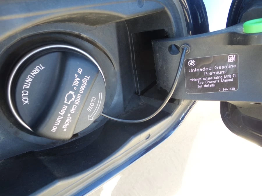 2007 BMW E90 3 Series Sedan - Image 14 of 31