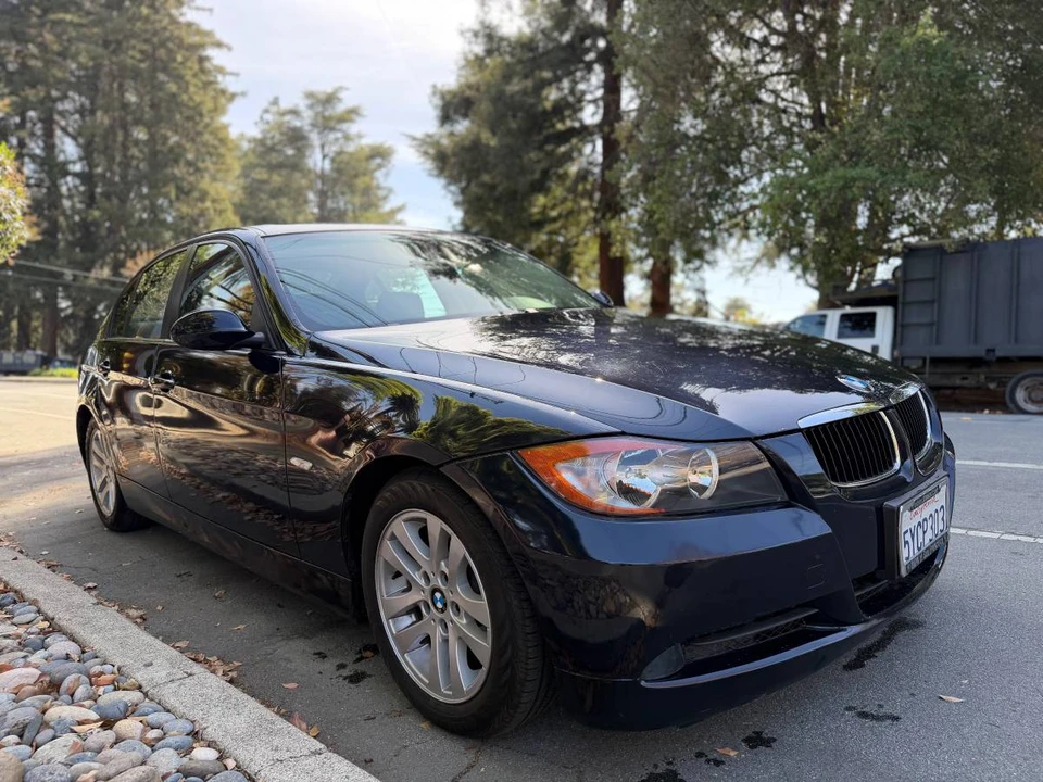 2007 BMW E90 3 Series Sedan - Image 2 of 11