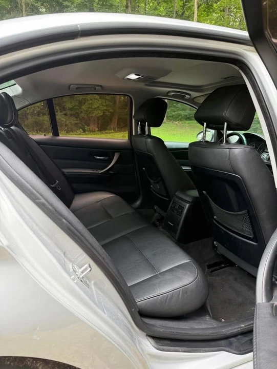2007 BMW E90 3 Series Sedan - Image 4 of 4