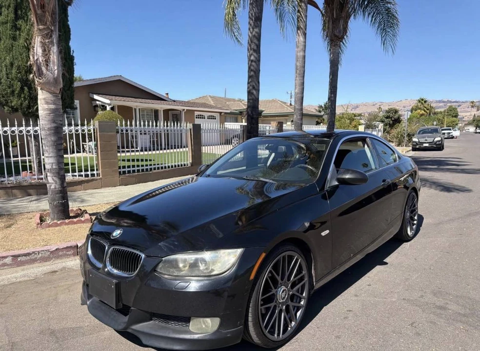2007 BMW E90 3 Series Sedan - Image 2 of 10