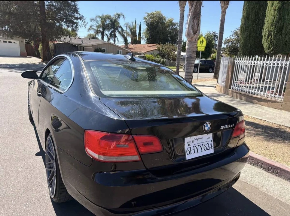 2007 BMW E90 3 Series Sedan - Image 7 of 10