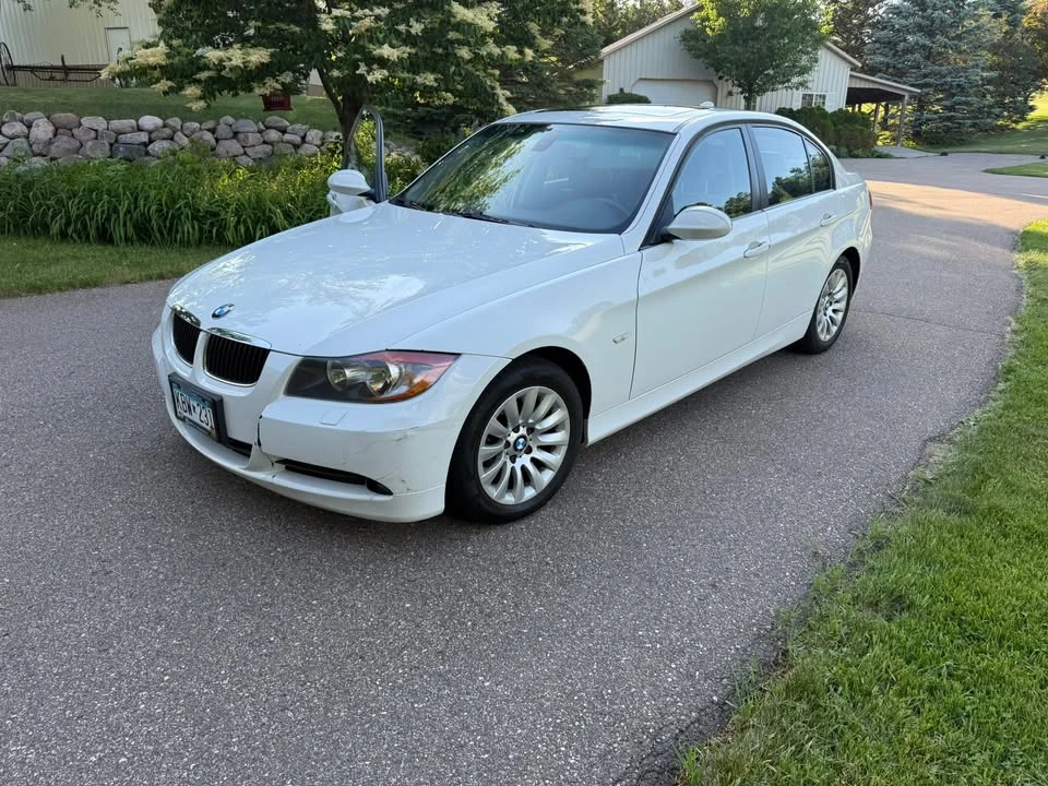 2007 BMW E90 3 Series Sedan - Image 2 of 8