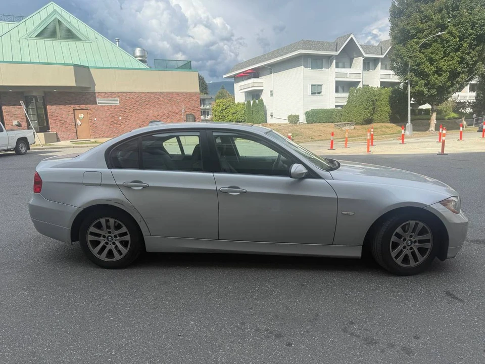 2007 BMW E90 3 Series Sedan - Image 4 of 15