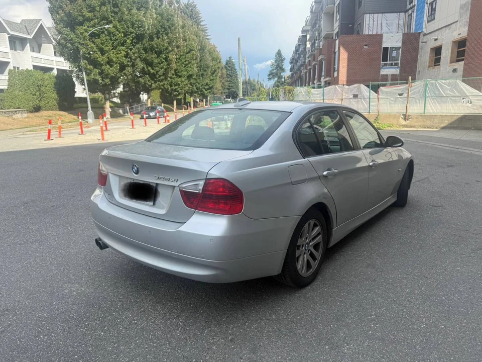 2007 BMW E90 3 Series Sedan - Image 5 of 15