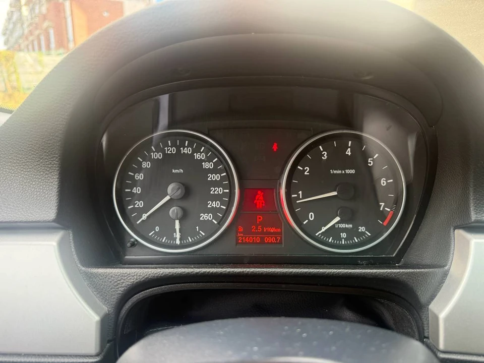 2007 BMW E90 3 Series Sedan - Image 13 of 15