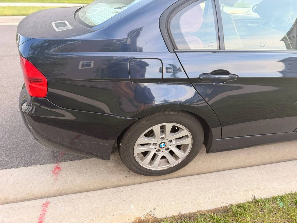 2007 BMW E90 3 Series Sedan - Image 10 of 19