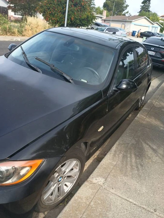2007 BMW E90 3 Series Sedan - Image 2 of 3